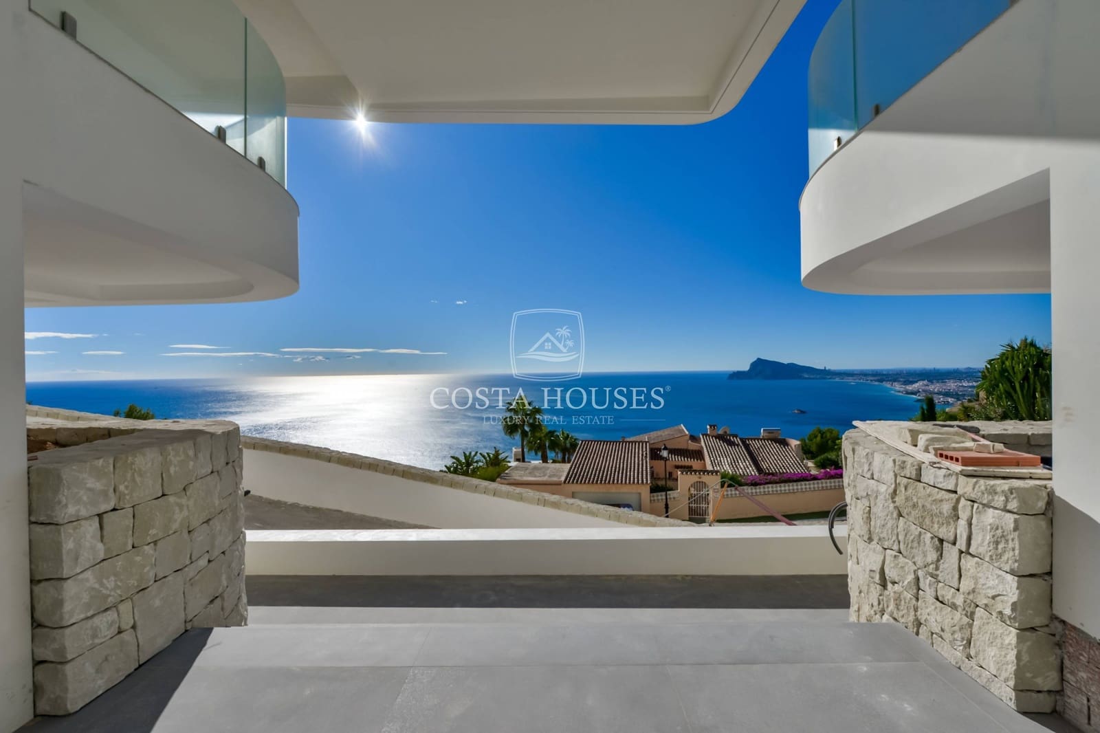 5 bedroom Villa for sale in Altea with pool garage - € 5,800,000 (Ref: 8864108)