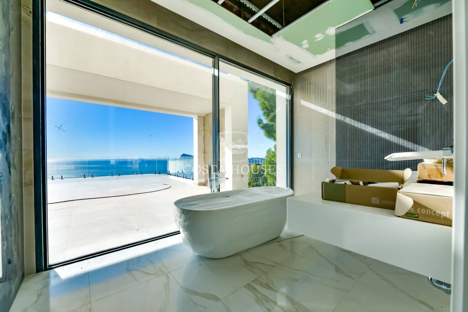 5 bedroom Villa for sale in Altea with pool garage - € 5,800,000 (Ref: 8864108)