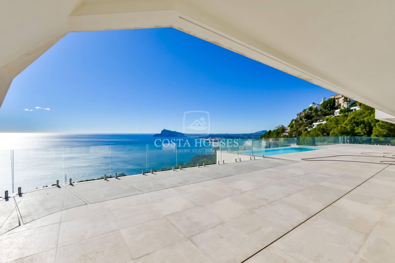 5 bedroom Villa for sale in Altea with pool garage - € 5,800,000 (Ref: 8864108)