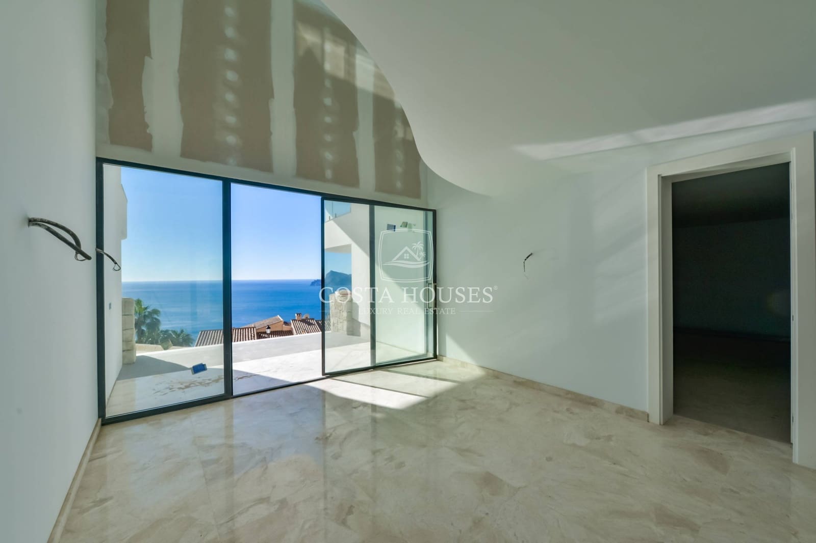 5 bedroom Villa for sale in Altea with pool garage - € 5,800,000 (Ref: 8864108)