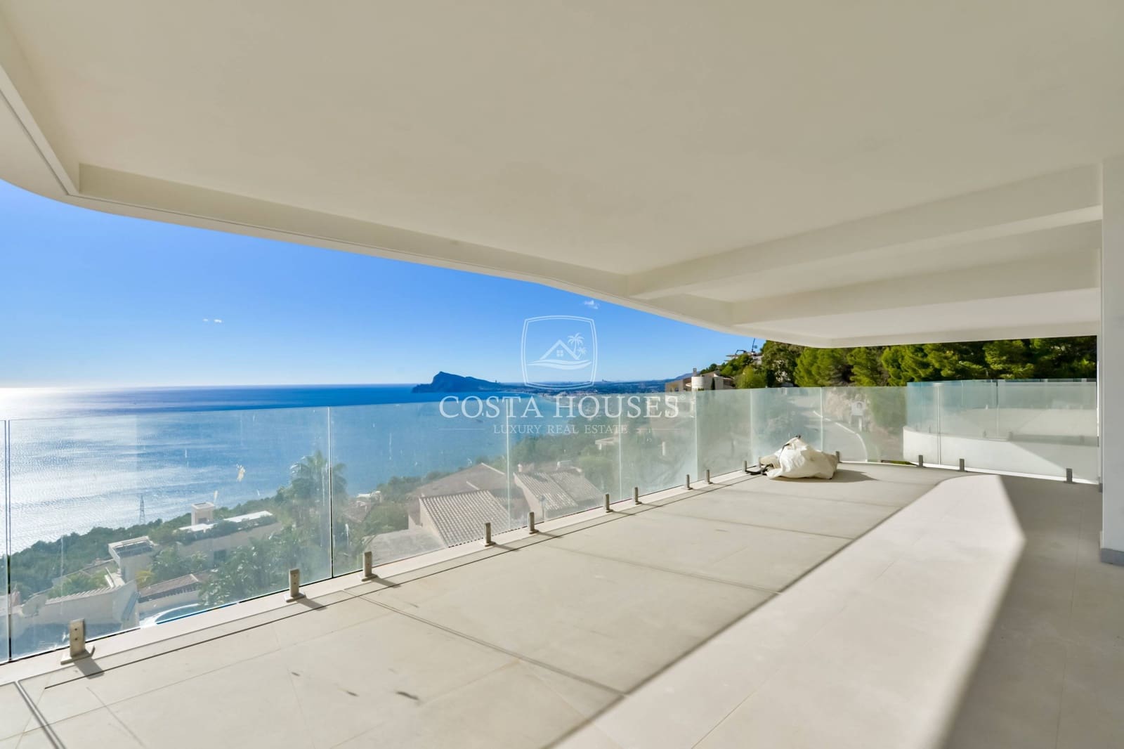 5 bedroom Villa for sale in Altea with pool garage - € 5,800,000 (Ref: 8864108)