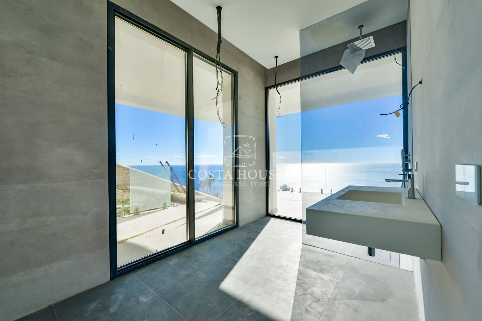 5 bedroom Villa for sale in Altea with pool garage - € 5,800,000 (Ref: 8864108)