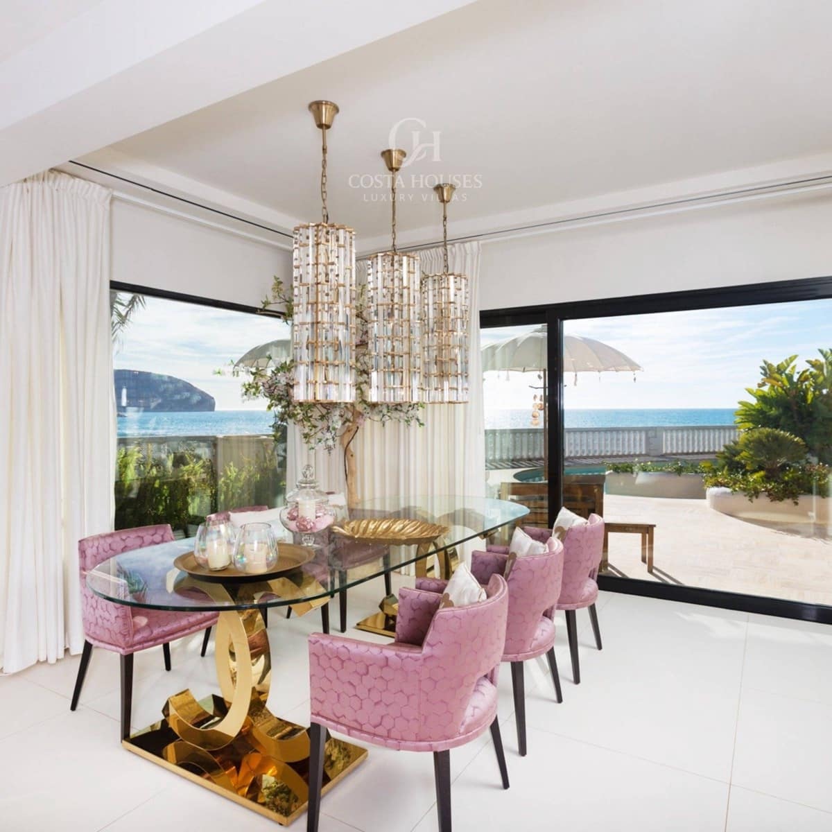 5 bedroom Villa for sale in Moraira with pool - € 5,850,000 (Ref: 8864109)