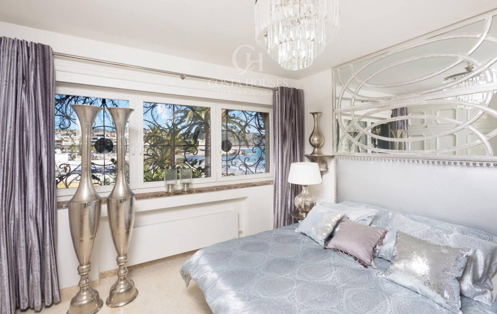 5 bedroom Villa for sale in Moraira with pool - € 5,850,000 (Ref: 8864109)