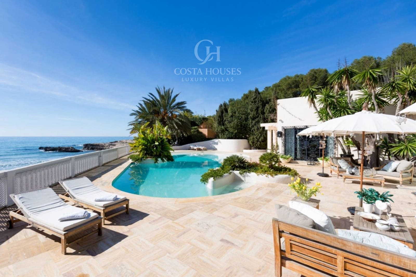 5 bedroom Villa for sale in Moraira with pool - € 5,850,000 (Ref: 8864109)