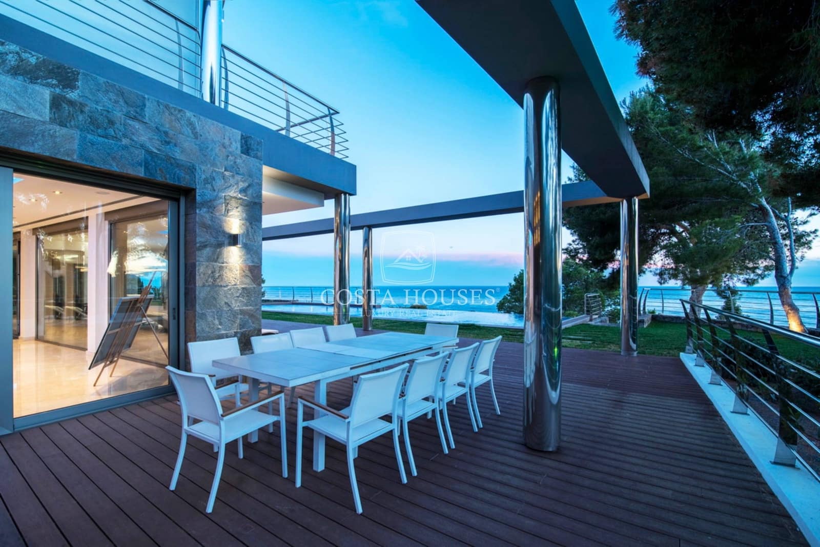 6 bedroom Villa for sale in Altea with pool garage - € 6,300,000 (Ref: 8864110)