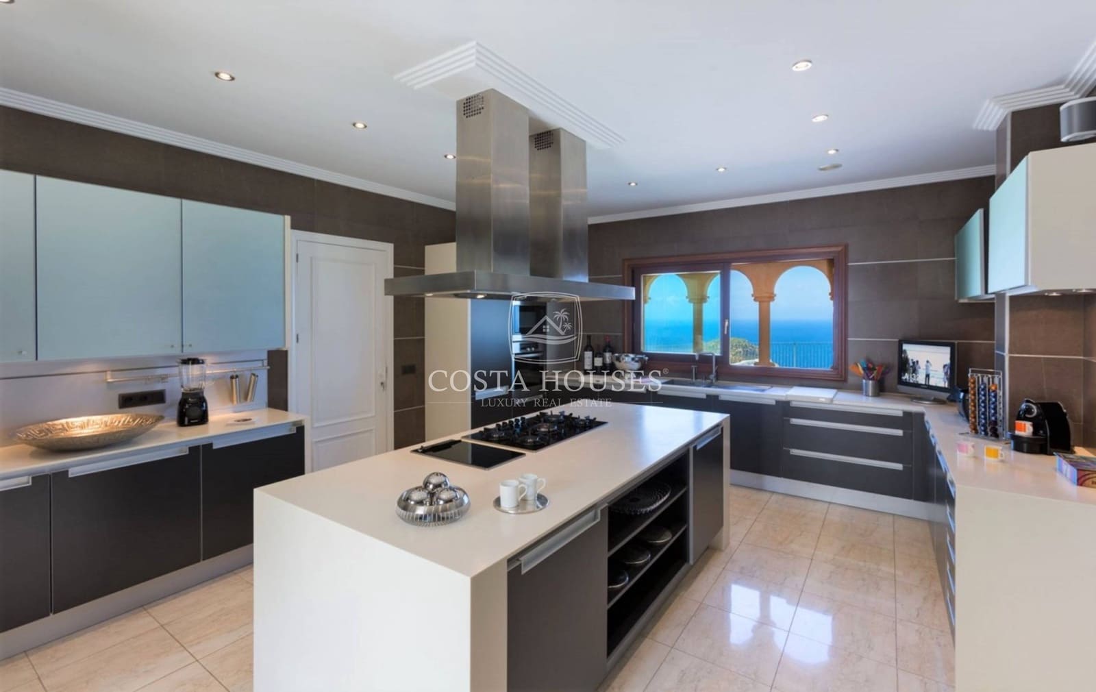 10 soverom Villa til salgs i Javea / Xabia med svømmebasseng garasje - € 7 850 000 (Ref: 8864113)