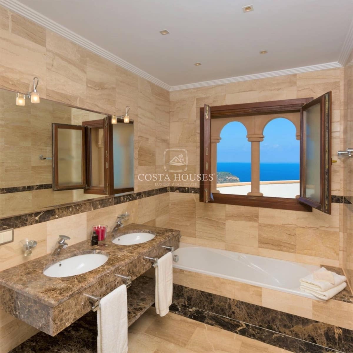 10 soverom Villa til salgs i Javea / Xabia med svømmebasseng garasje - € 7 850 000 (Ref: 8864113)