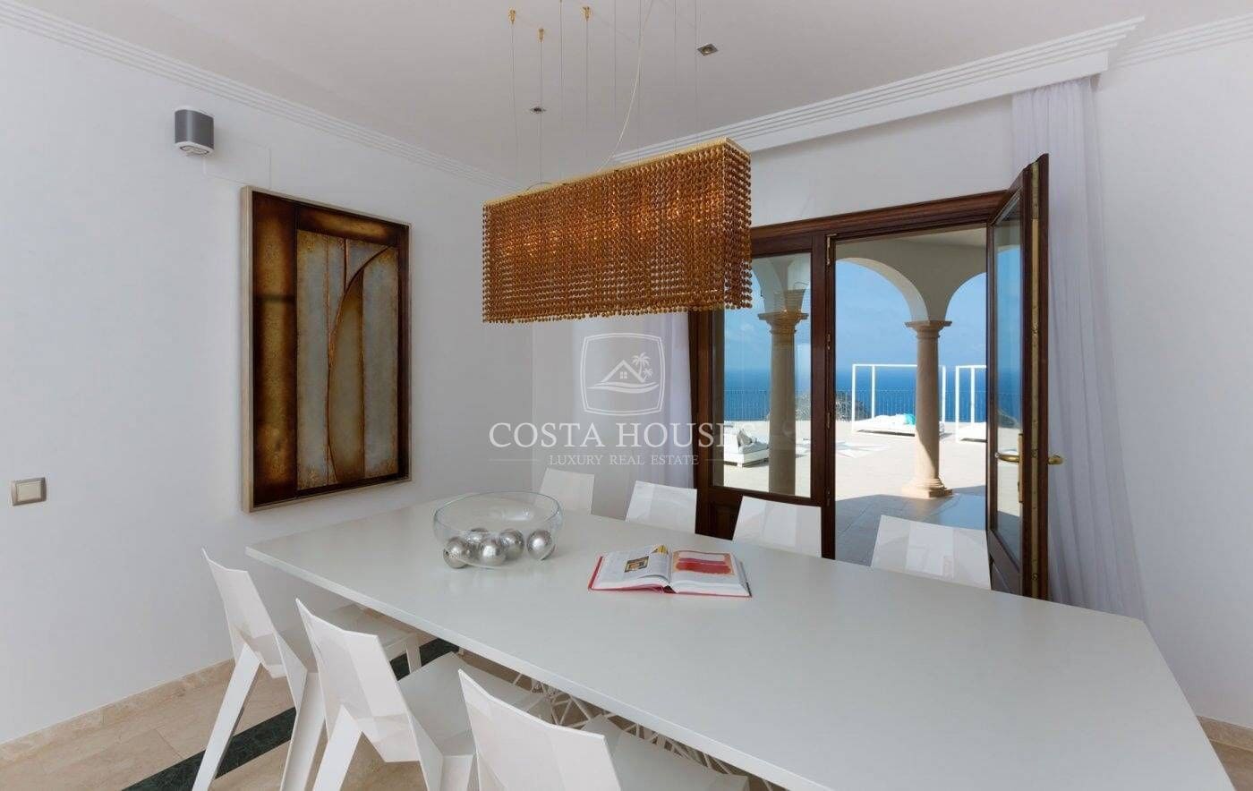 10 bedroom Villa for sale in Javea / Xabia with pool garage - € 7,850,000 (Ref: 8864114)