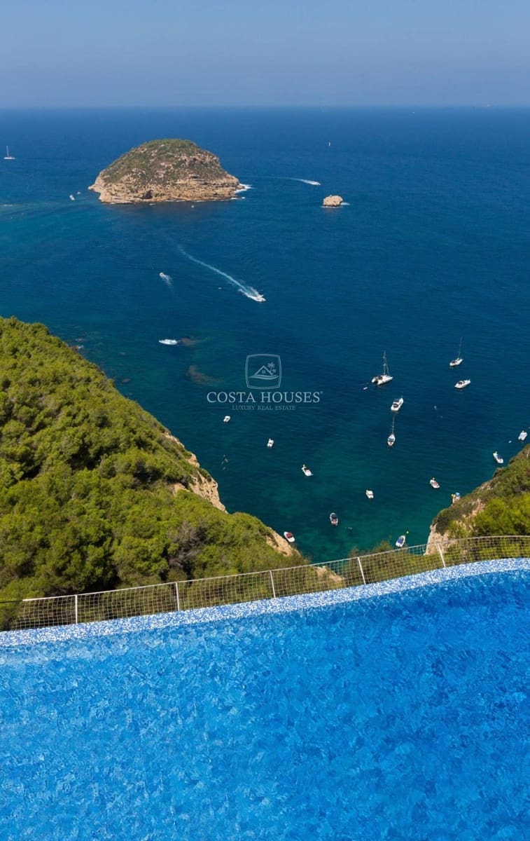 10 bedroom Villa for sale in Javea / Xabia with pool garage - € 7,850,000 (Ref: 8864114)