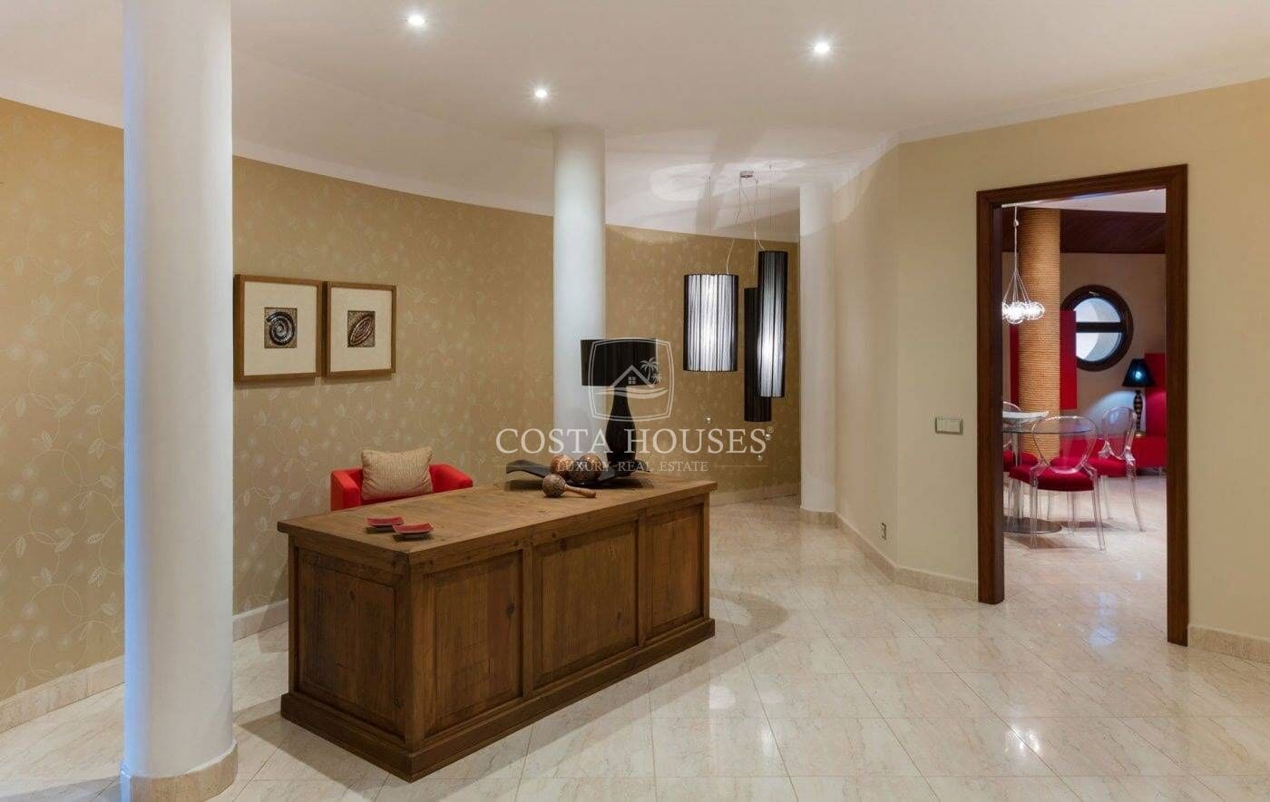 10 bedroom Villa for sale in Javea / Xabia with pool garage - € 7,850,000 (Ref: 8864114)