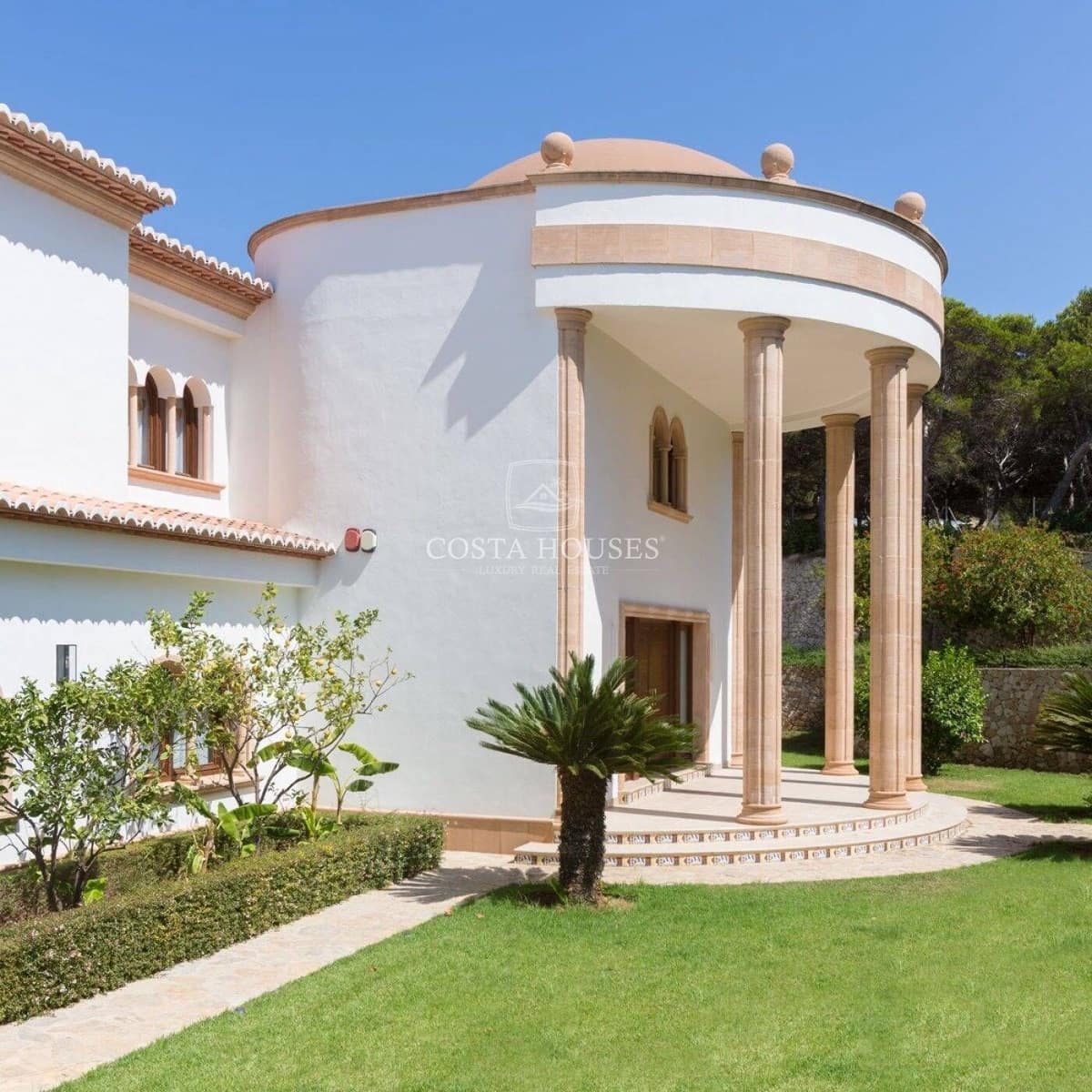 10 bedroom Villa for sale in Javea / Xabia with pool garage - € 7,850,000 (Ref: 8864114)