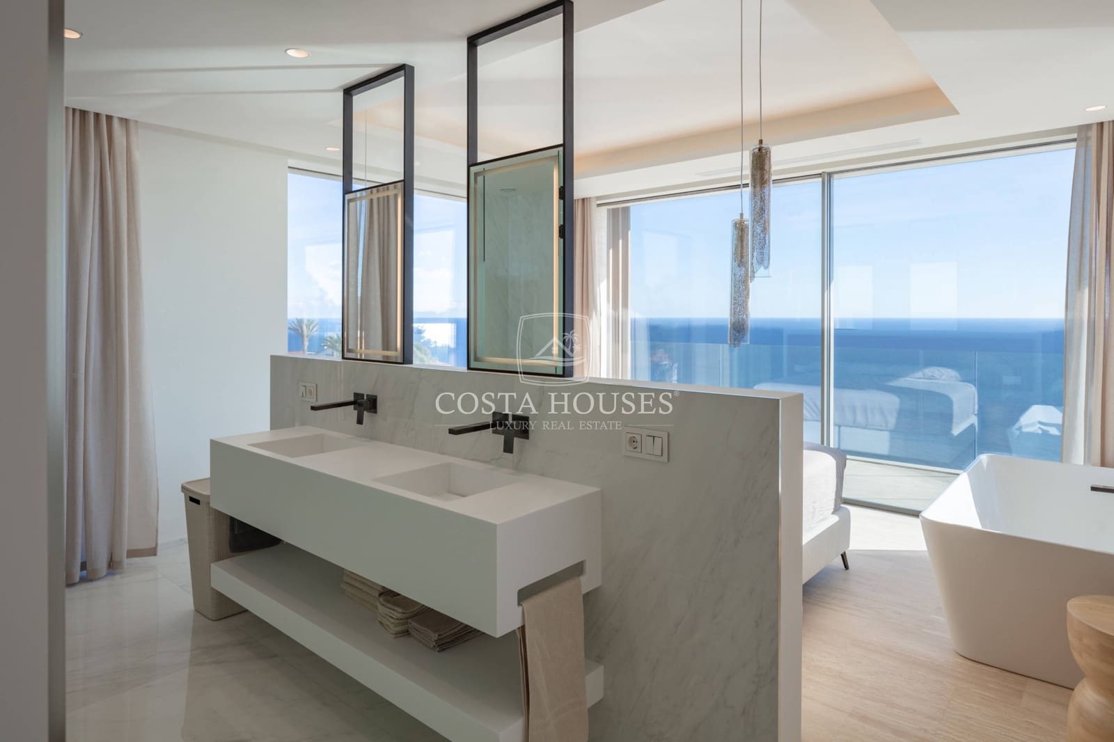 5 bedroom Villa for sale in Javea / Xabia with pool garage - € 7,990,000 (Ref: 8864115)