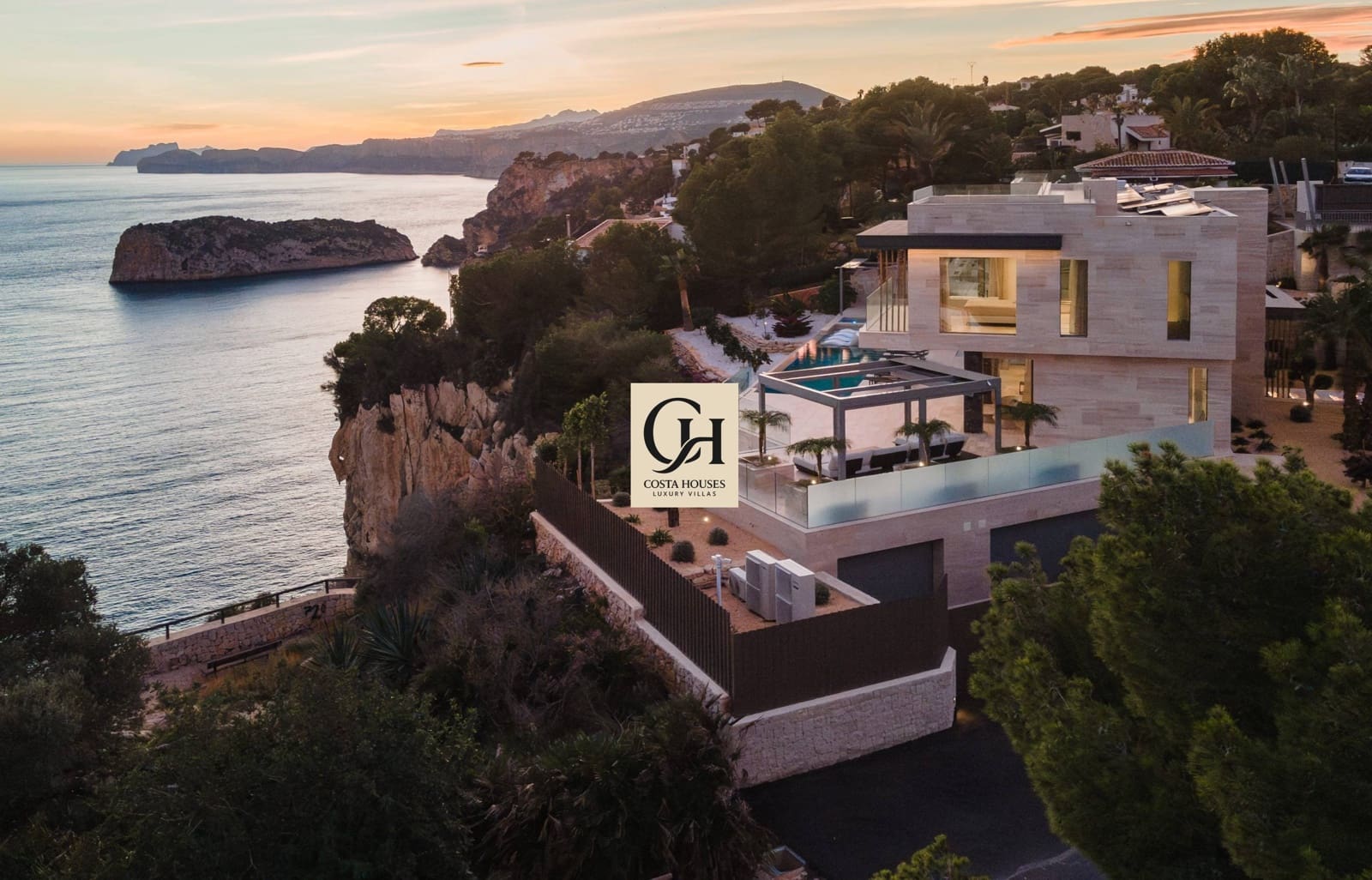 5 bedroom Villa for sale in Javea / Xabia with pool garage - € 7,990,000 (Ref: 8864115)