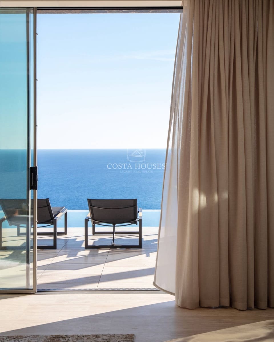 5 bedroom Villa for sale in Javea / Xabia with pool garage - € 7,990,000 (Ref: 8864115)