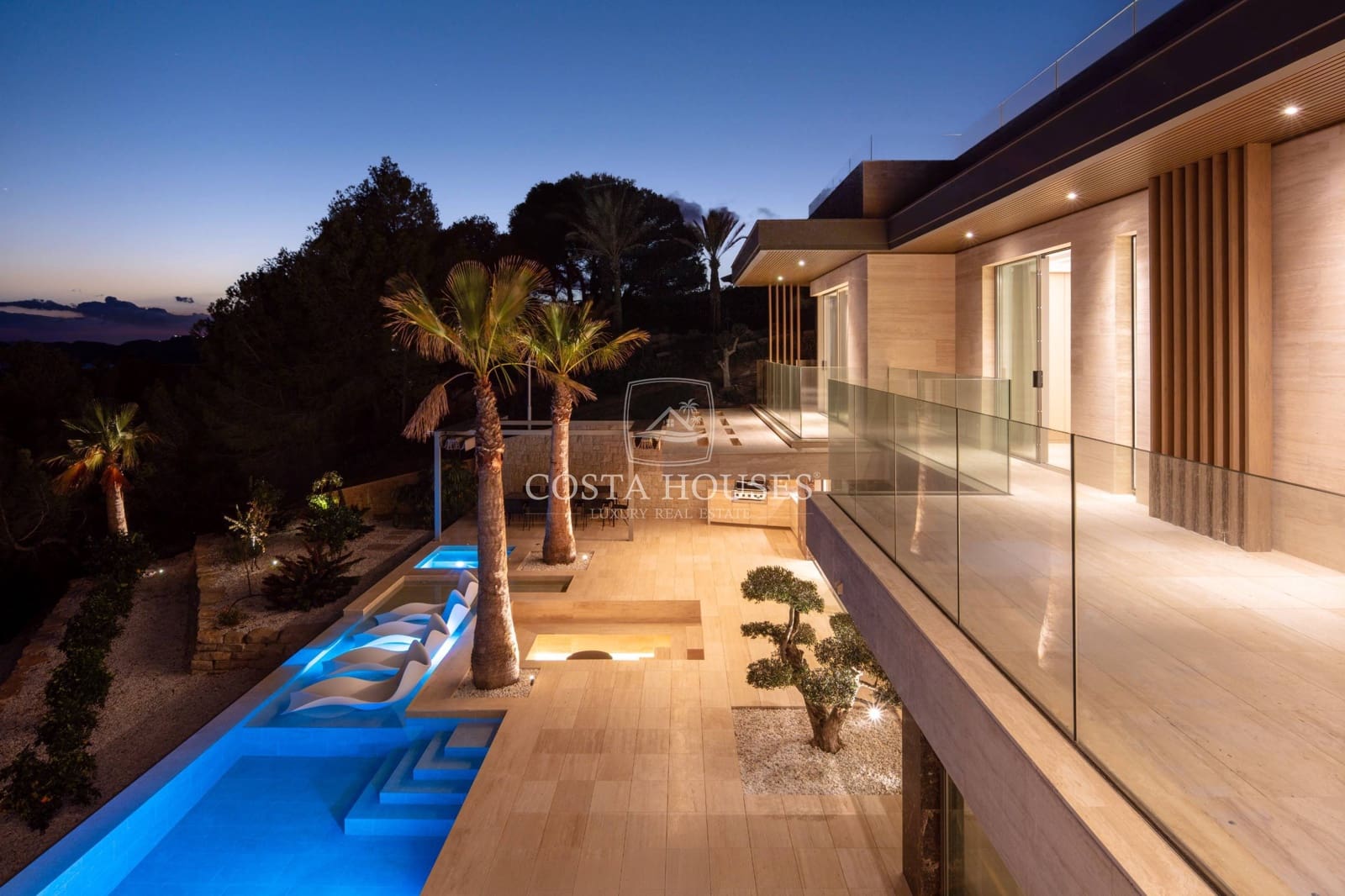 5 bedroom Villa for sale in Javea / Xabia with pool garage - € 7,990,000 (Ref: 8864115)