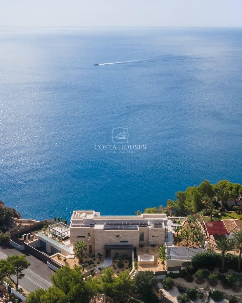 5 bedroom Villa for sale in Javea / Xabia with pool garage - € 7,990,000 (Ref: 8864115)