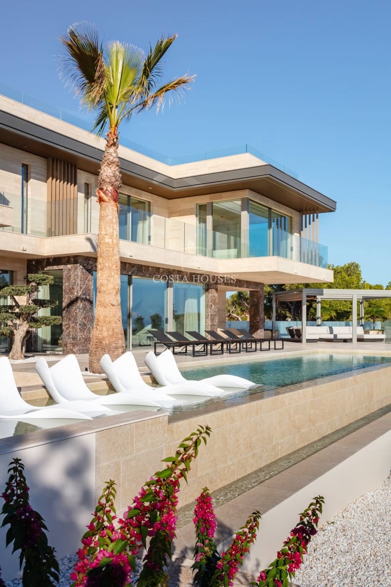 5 bedroom Villa for sale in Javea / Xabia with pool garage - € 7,990,000 (Ref: 8864115)