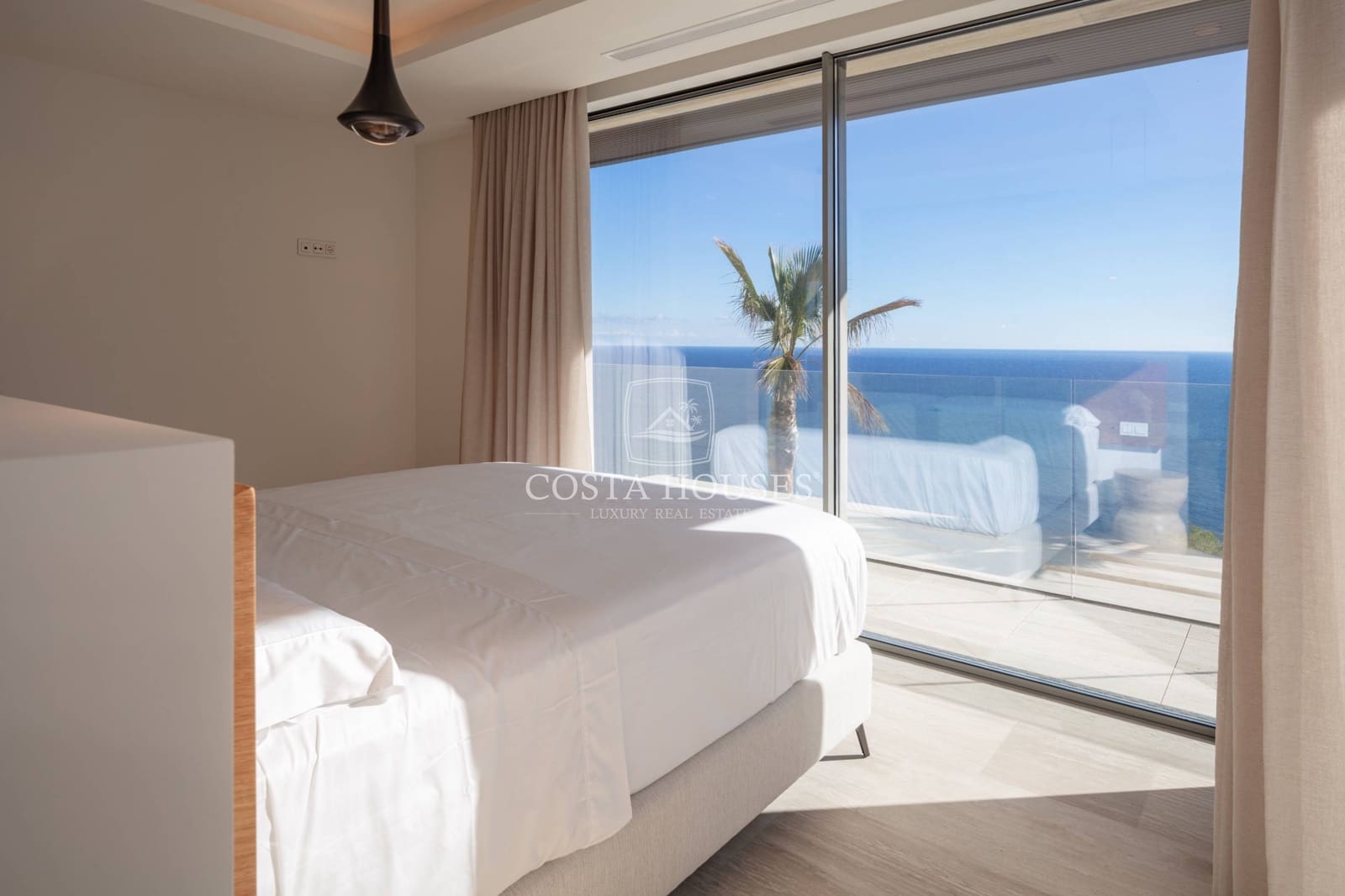 5 bedroom Villa for sale in Javea / Xabia with pool garage - € 7,990,000 (Ref: 8864115)