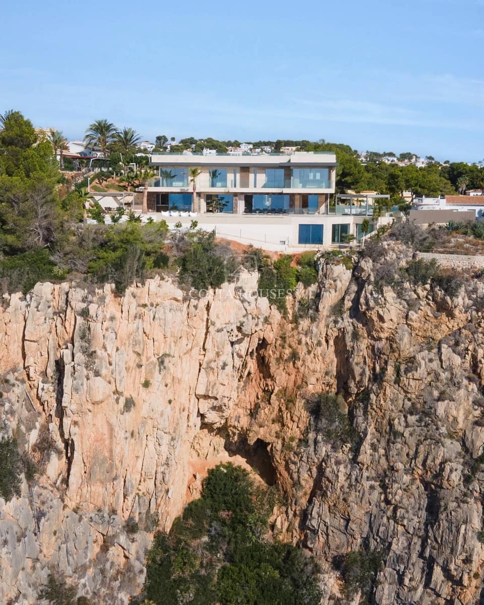 5 bedroom Villa for sale in Javea / Xabia with pool garage - € 7,990,000 (Ref: 8864115)