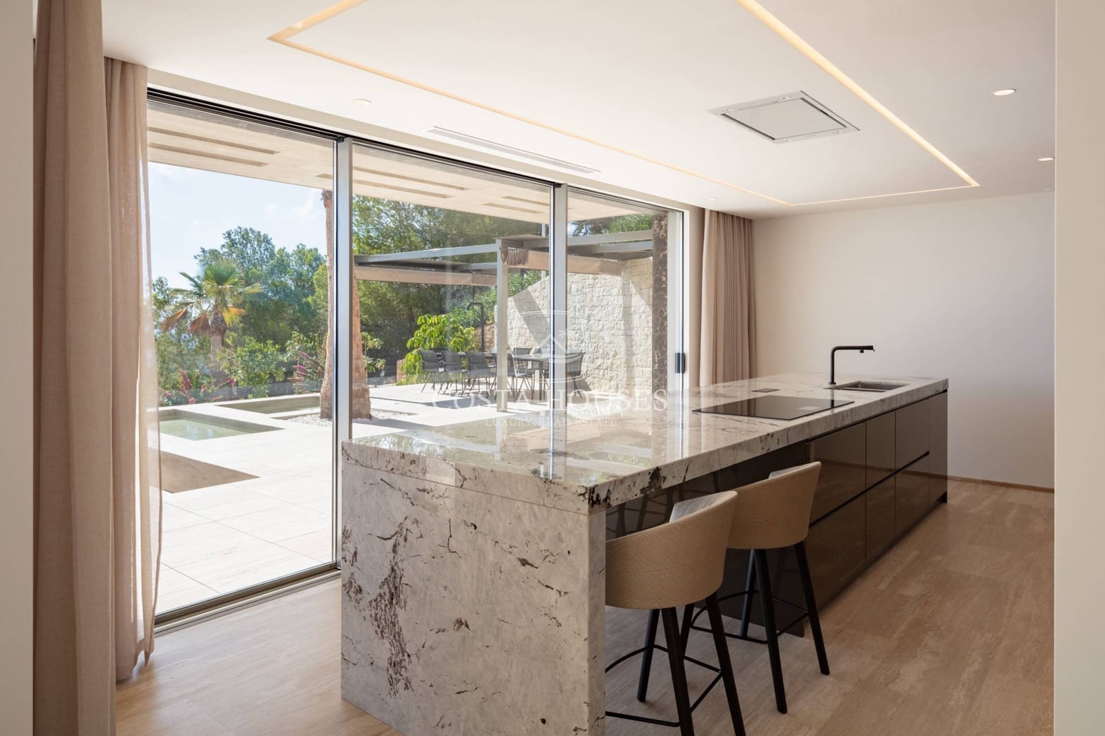 5 bedroom Villa for sale in Javea / Xabia with pool garage - € 7,990,000 (Ref: 8864115)