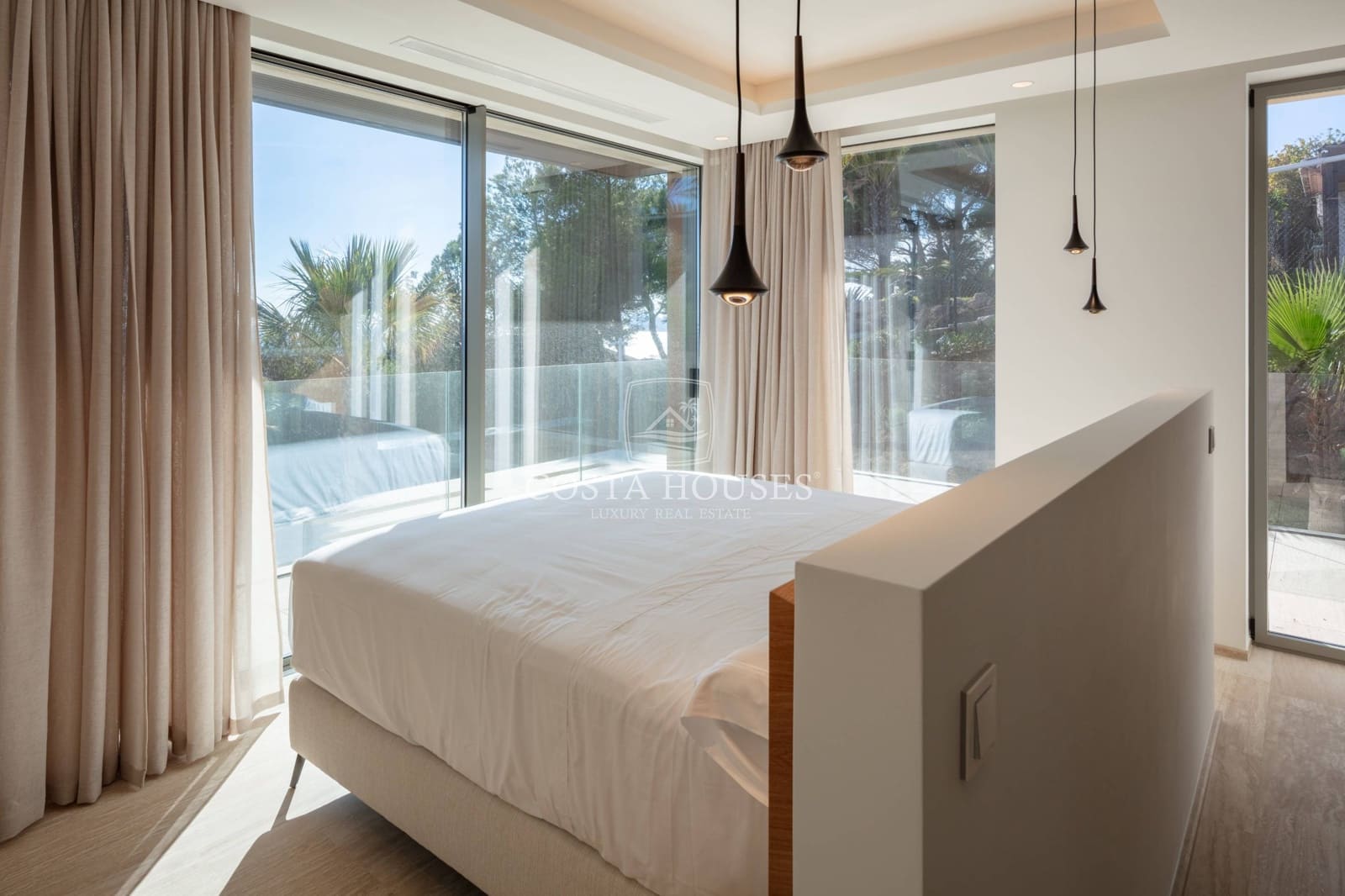 5 bedroom Villa for sale in Javea / Xabia with pool garage - € 7,990,000 (Ref: 8864115)