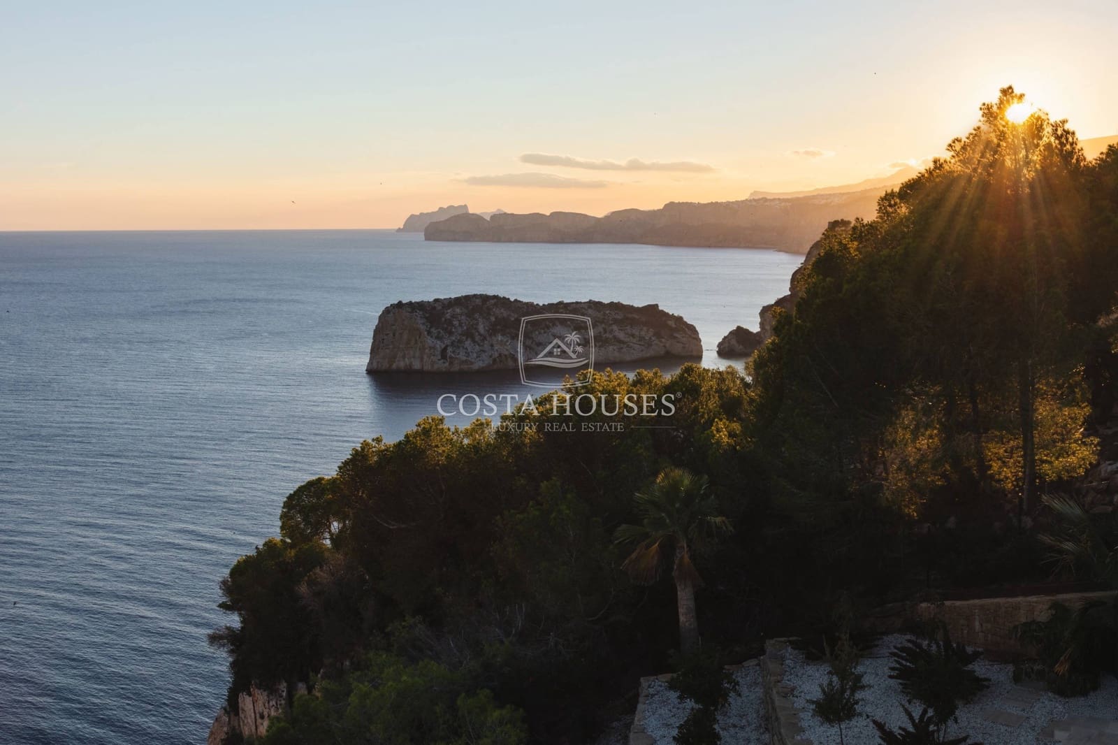 5 bedroom Villa for sale in Javea / Xabia with pool garage - € 7,990,000 (Ref: 8864115)