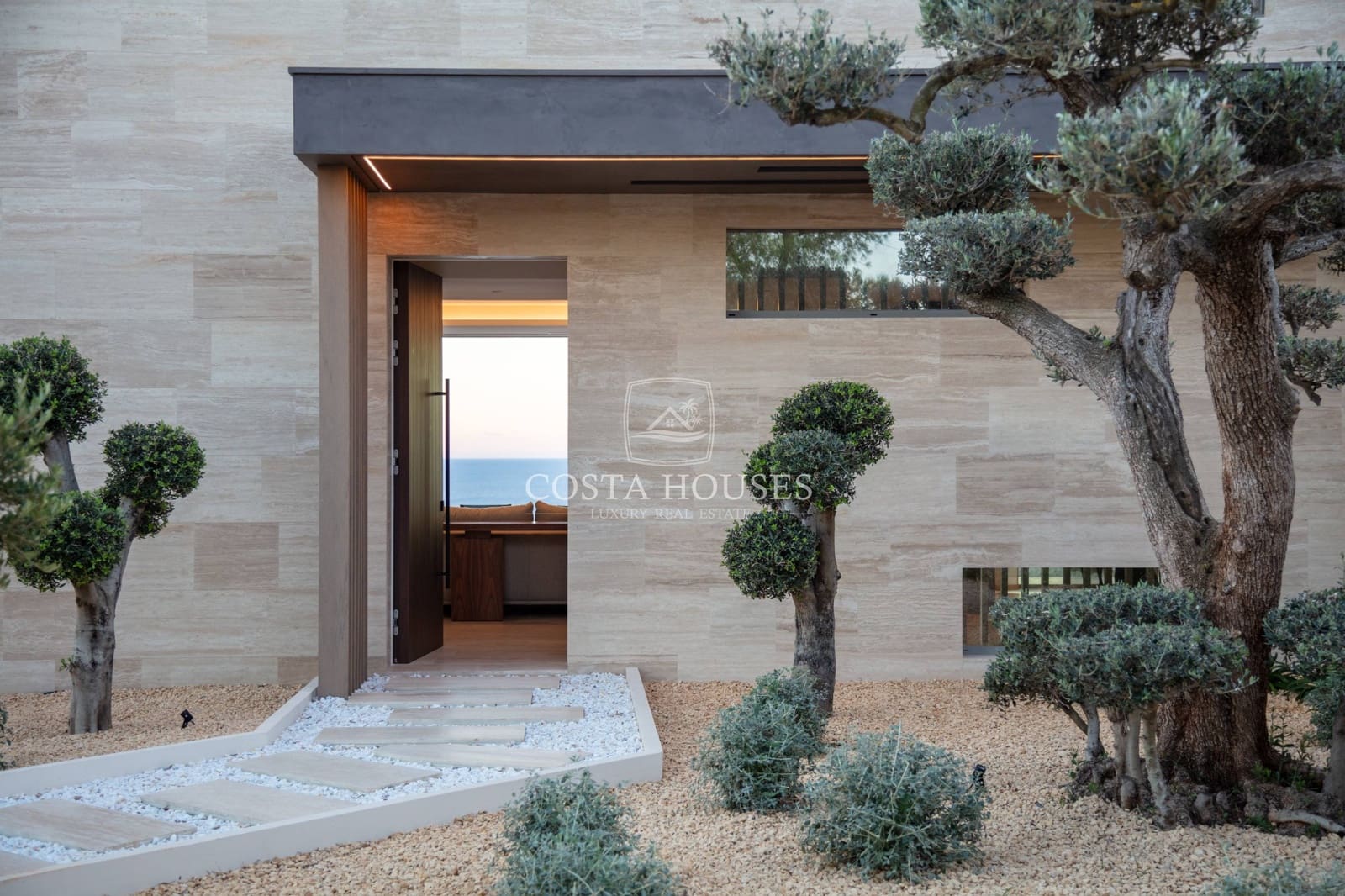 5 bedroom Villa for sale in Javea / Xabia with pool garage - € 7,990,000 (Ref: 8864115)