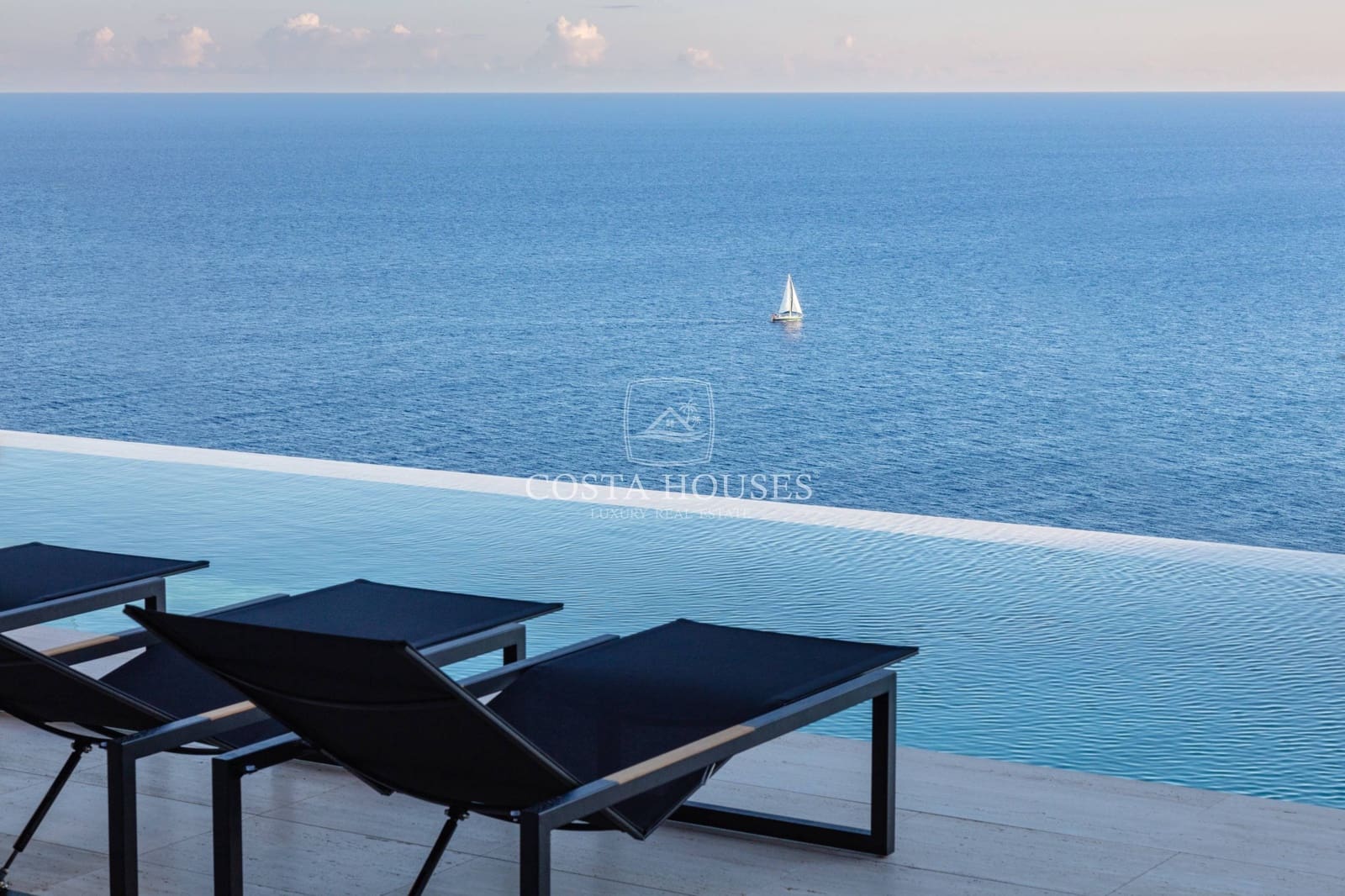 5 bedroom Villa for sale in Javea / Xabia with pool garage - € 7,990,000 (Ref: 8864115)