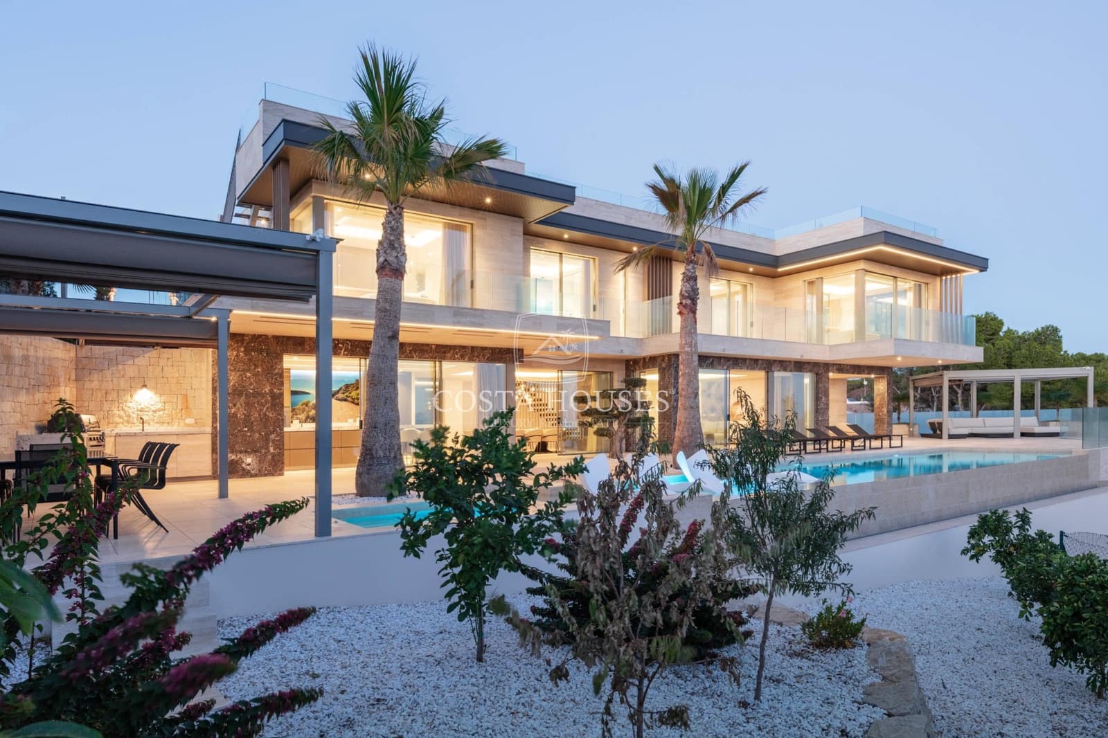 5 bedroom Villa for sale in Javea / Xabia with pool garage - € 7,990,000 (Ref: 8864115)