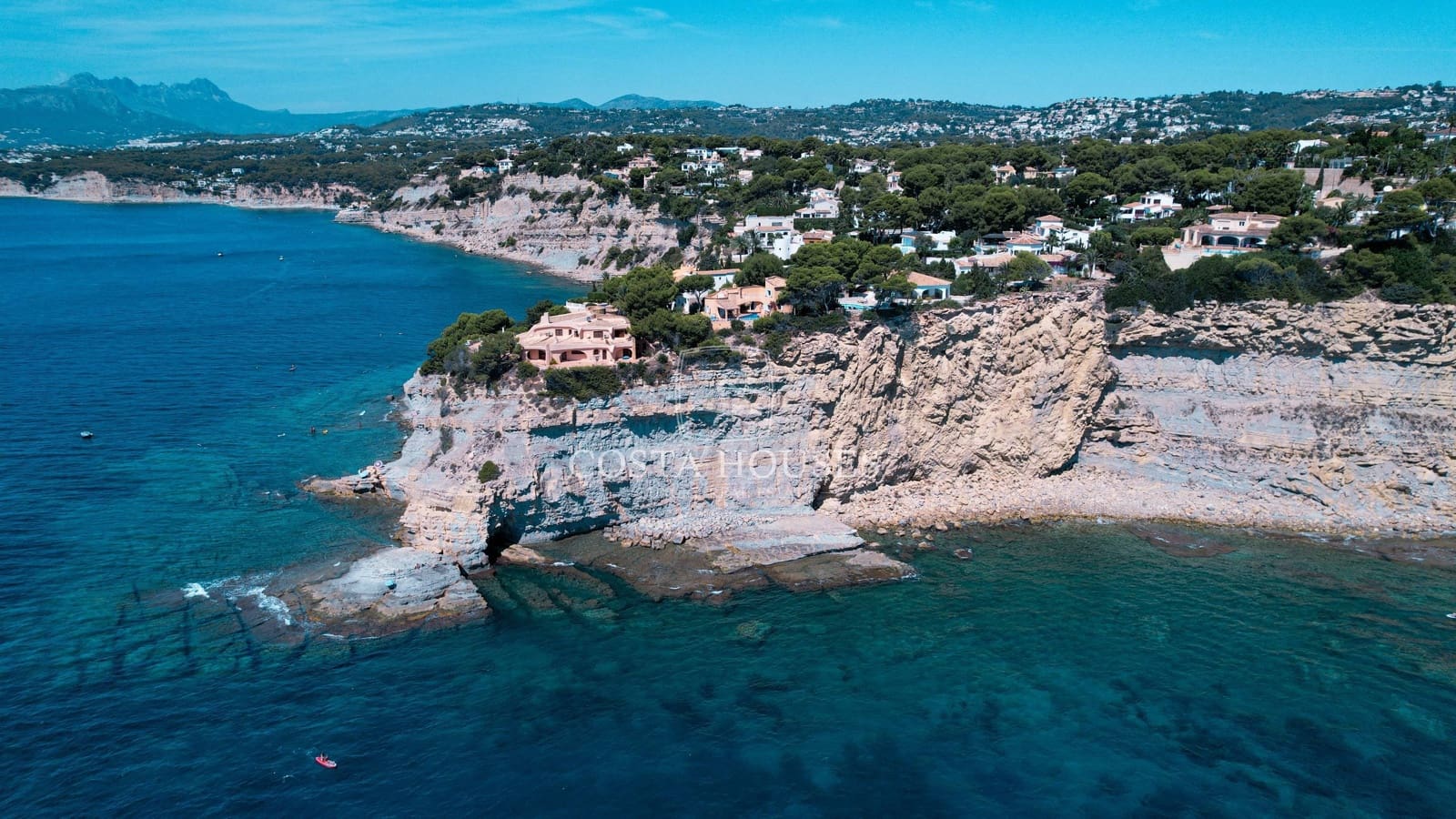 Chalet de 7 habitaciones en Moraira en venta con piscina garaje - 8.900.000 € (Ref: 8864118)