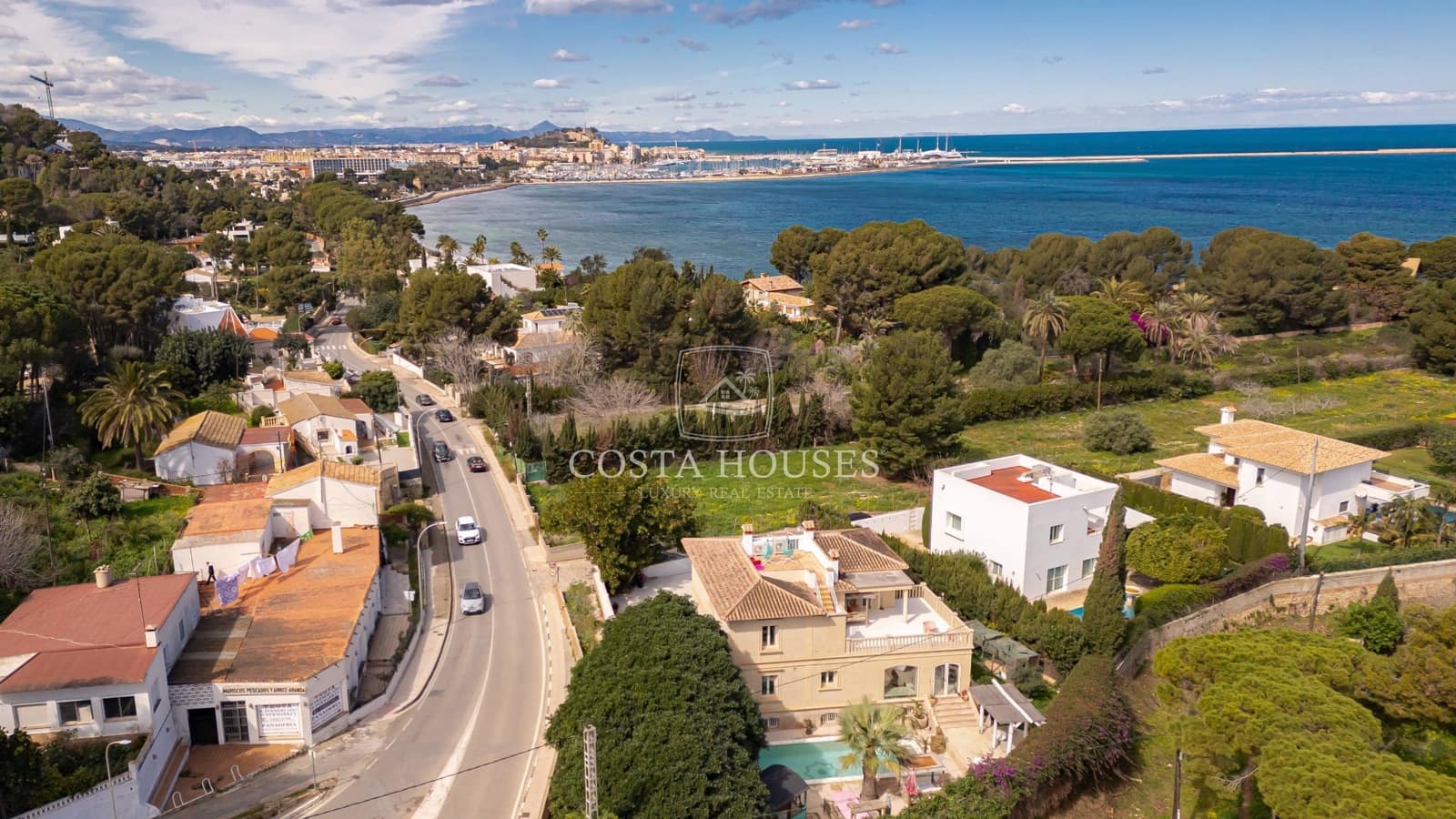 5 sypialnia Willa na sprzedaż w Denia z basenem - 1 550 000 € (Ref: 8884435)