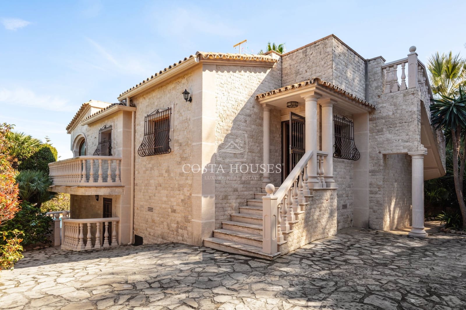 15 soveværelse Villa til salg i Adsubia med swimmingpool garage - € 5.650.000 (Ref: 8889240)