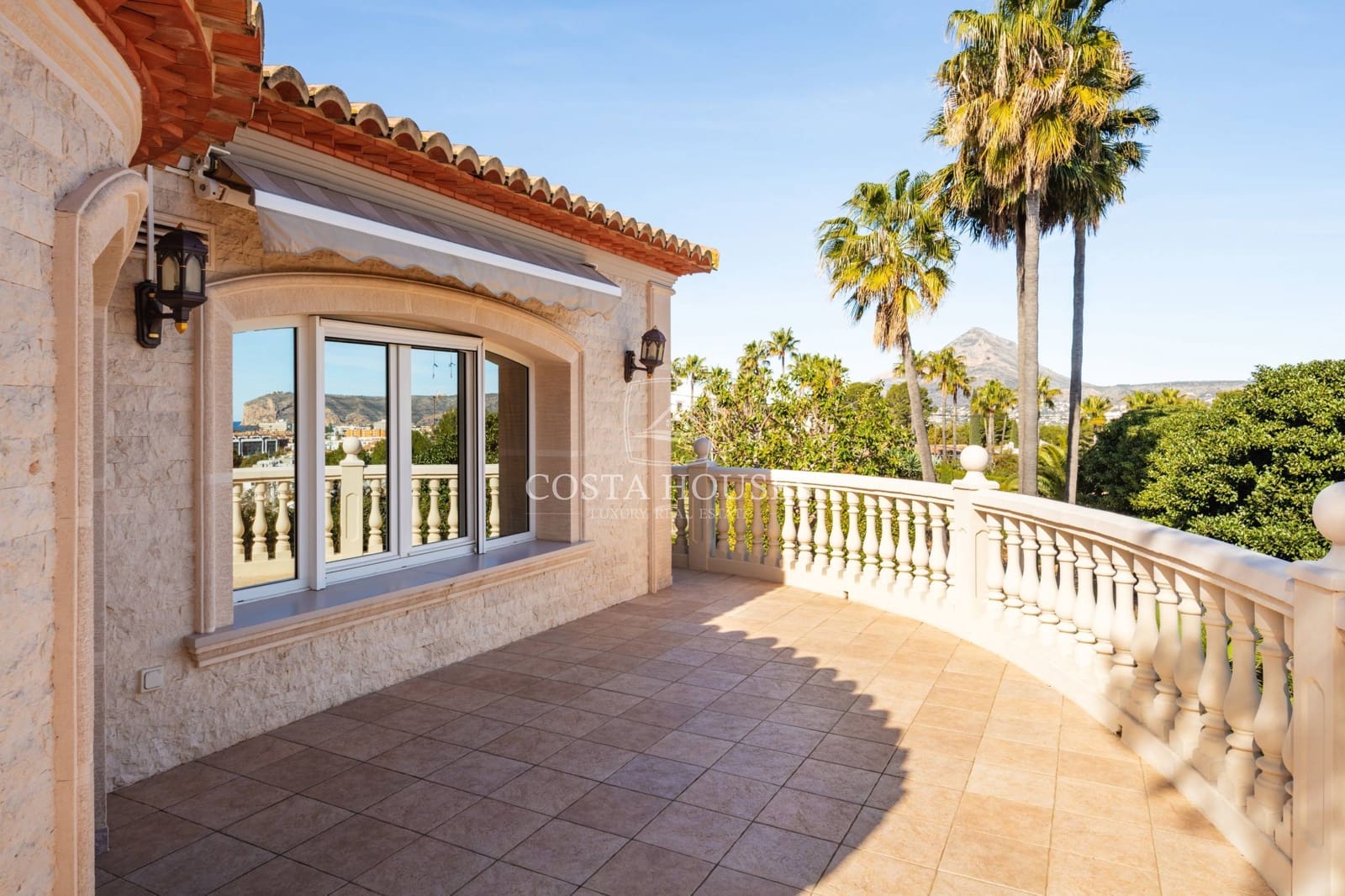 15 soveværelse Villa til salg i Adsubia med swimmingpool garage - € 5.650.000 (Ref: 8889240)