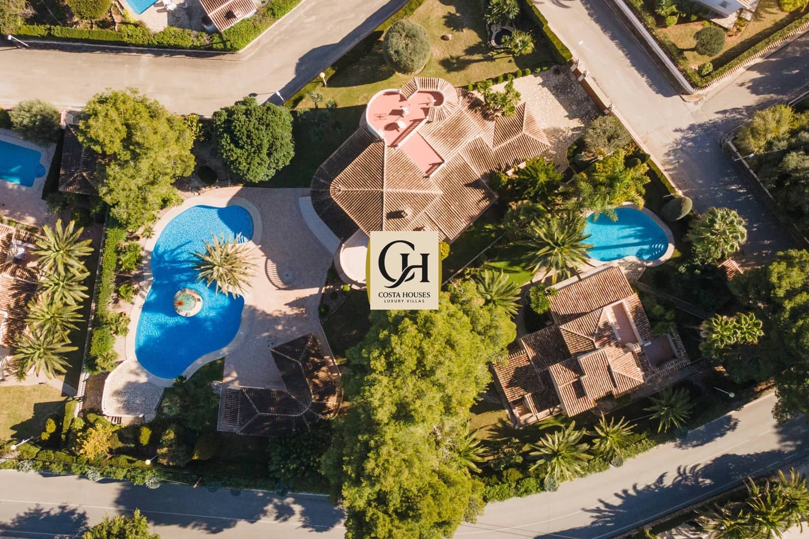 15 soveværelse Villa til salg i Adsubia med swimmingpool garage - € 5.650.000 (Ref: 8889240)