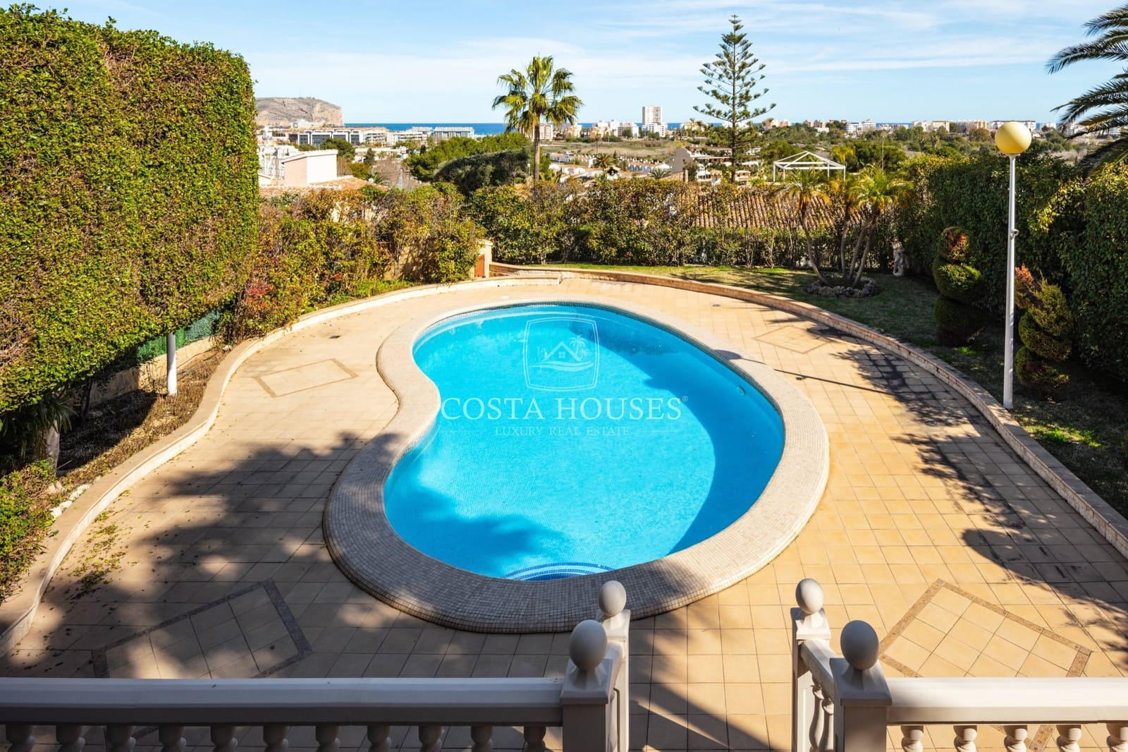 15 soveværelse Villa til salg i Adsubia med swimmingpool garage - € 5.650.000 (Ref: 8889240)