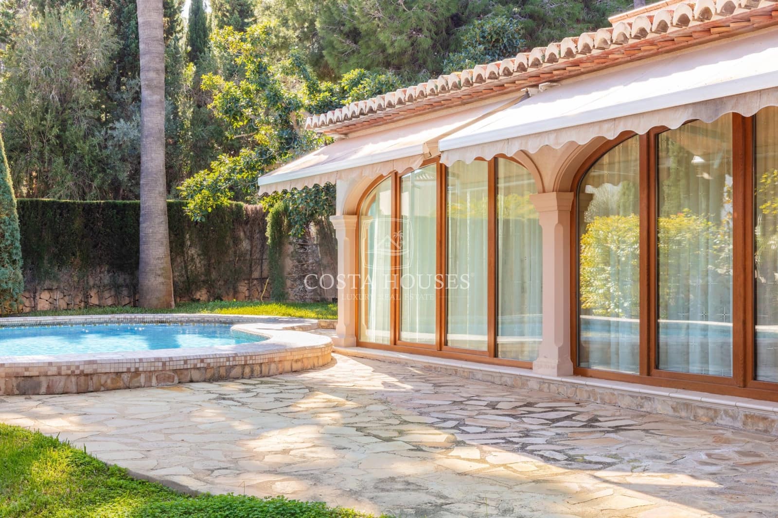 15 soveværelse Villa til salg i Adsubia med swimmingpool garage - € 5.650.000 (Ref: 8889240)