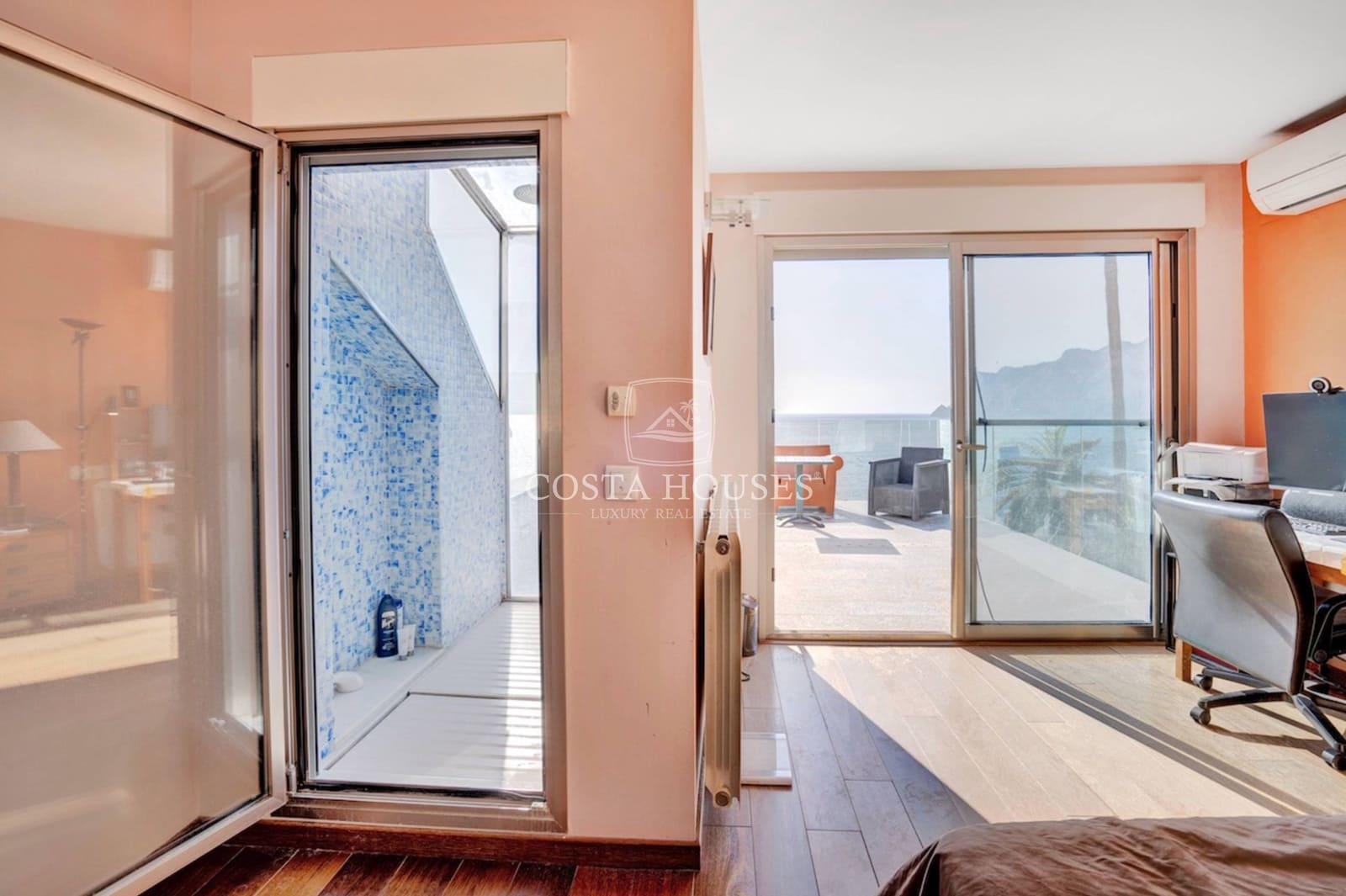 3 bedroom Villa for sale in Benissa with garage - € 1,500,000 (Ref: 8903006)