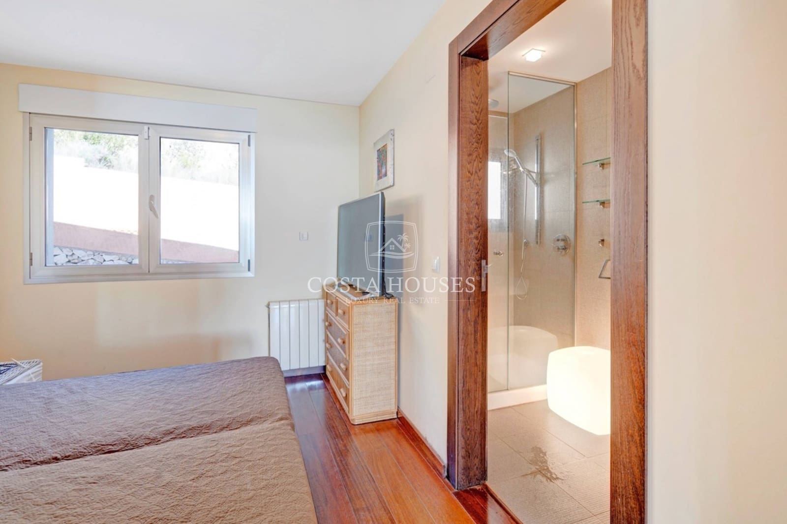 3 bedroom Villa for sale in Benissa with garage - € 1,500,000 (Ref: 8903006)