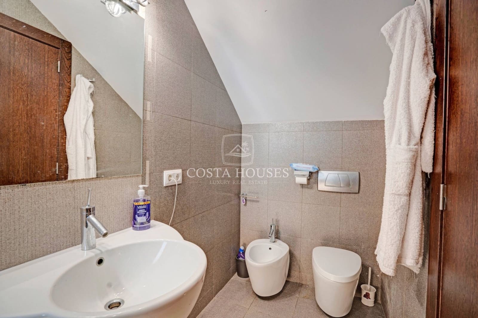 3 bedroom Villa for sale in Benissa with garage - € 1,500,000 (Ref: 8903006)