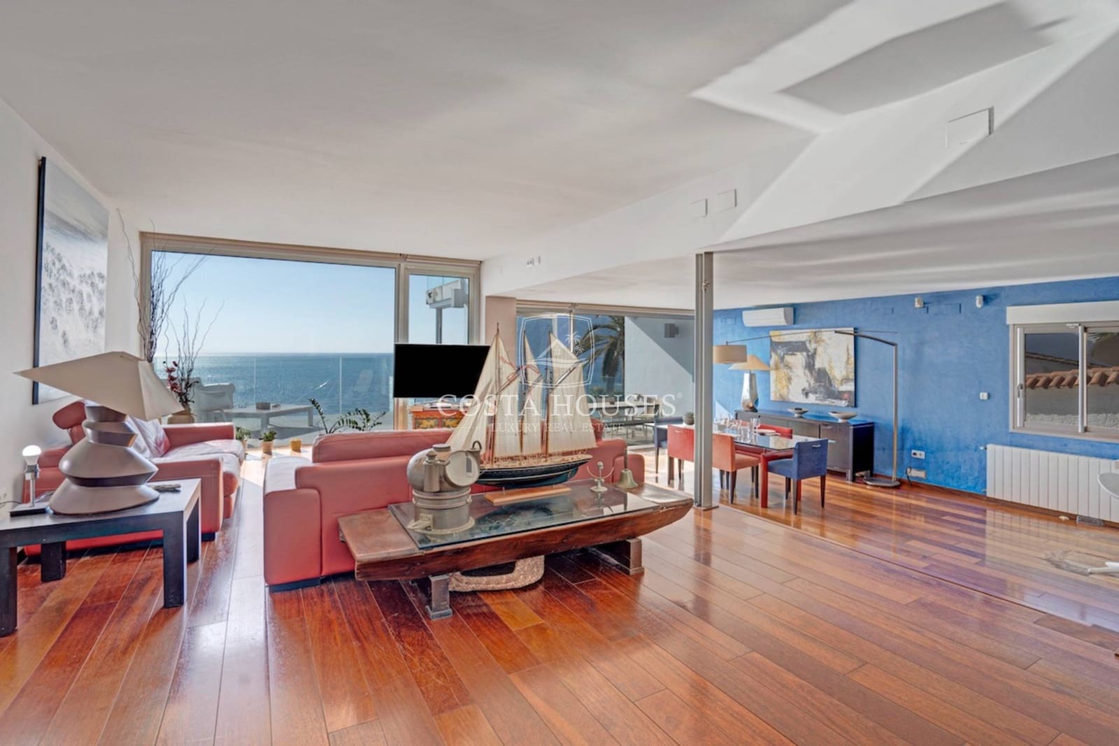 3 bedroom Villa for sale in Benissa with garage - € 1,500,000 (Ref: 8903006)