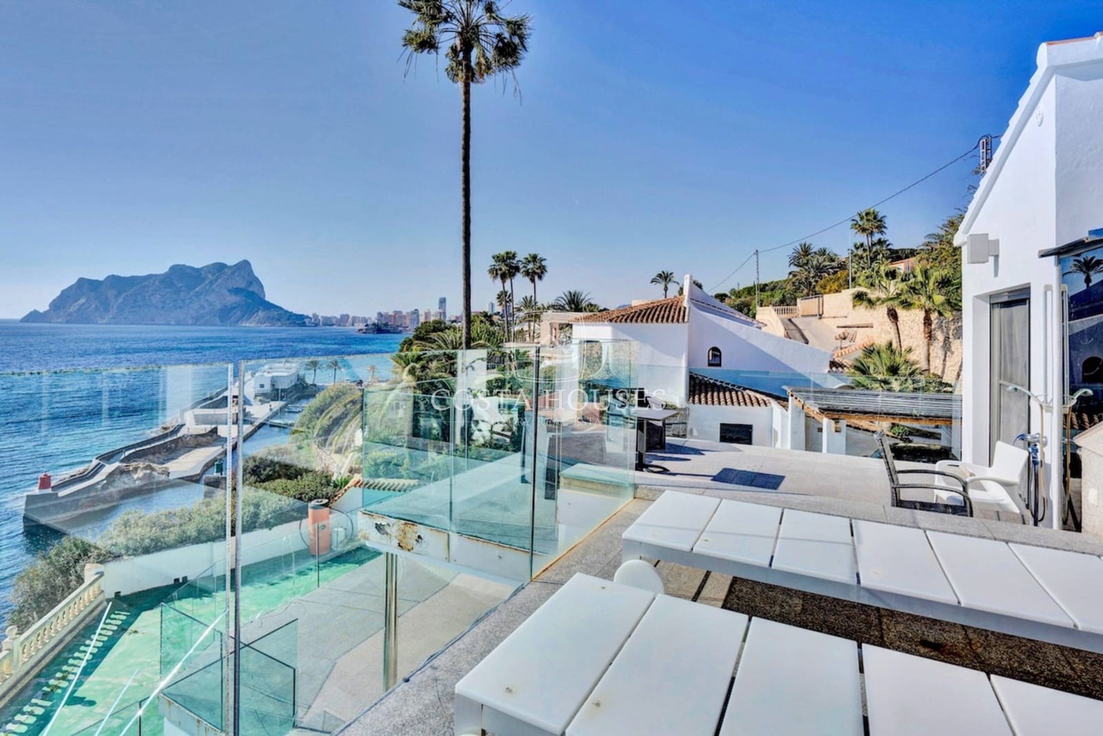 3 bedroom Villa for sale in Benissa with garage - € 1,500,000 (Ref: 8903006)