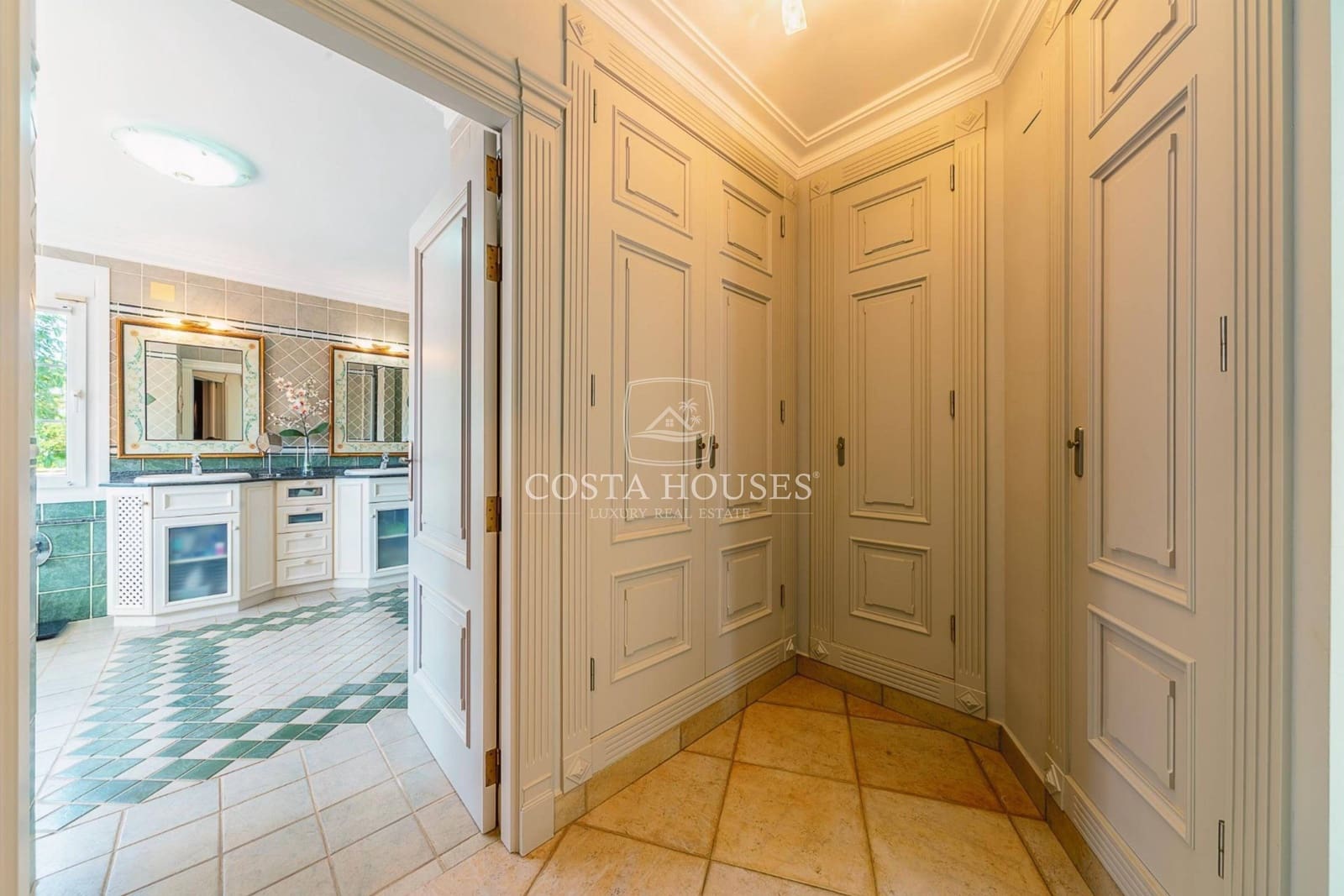 7 soveværelse Villa til salg i Denia med swimmingpool garage - € 1.990.000 (Ref: 8903007)