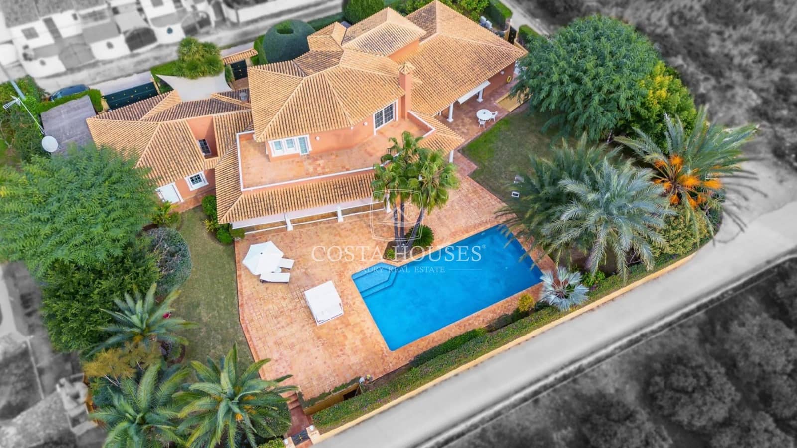 7 soveværelse Villa til salg i Denia med swimmingpool garage - € 1.990.000 (Ref: 8903007)