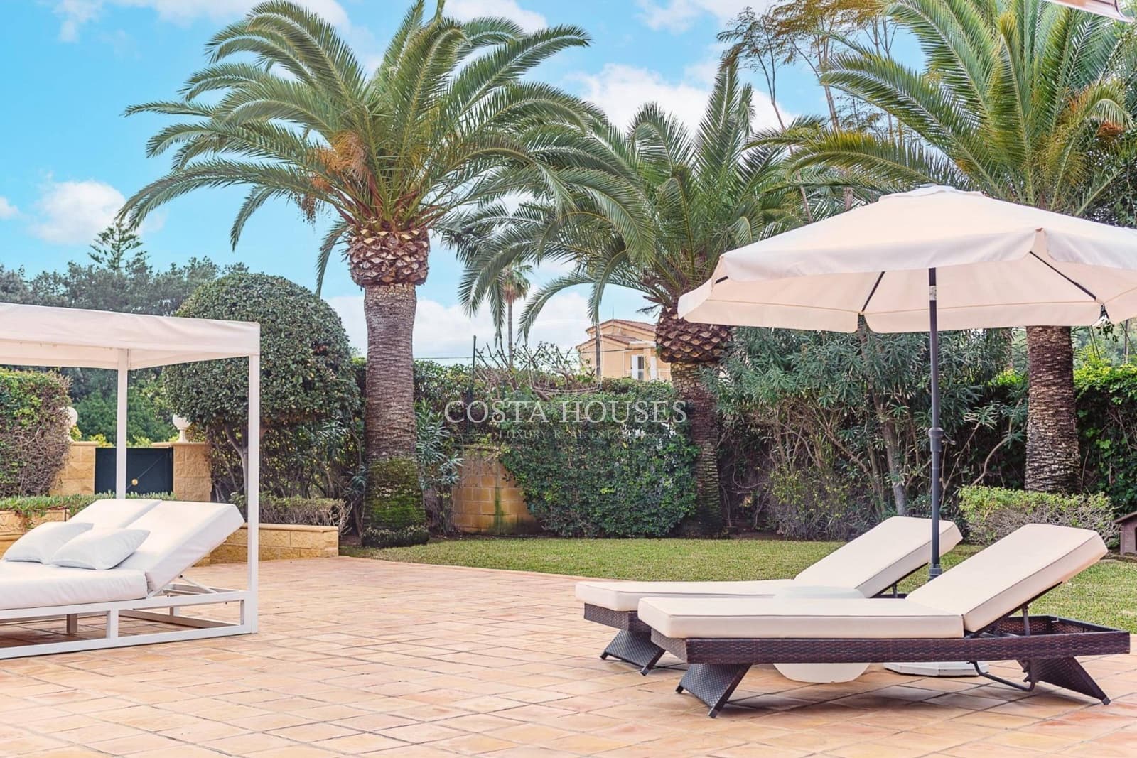 7 soveværelse Villa til salg i Denia med swimmingpool garage - € 1.990.000 (Ref: 8903007)