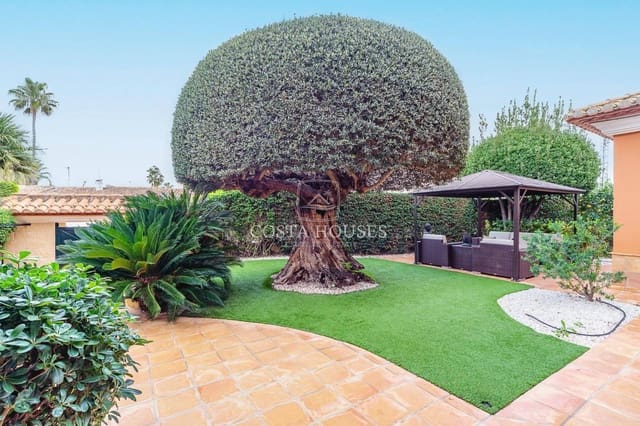 7 makuuhuone Huvila myytävänä paikassa Las Marinas / Les Marines, Dénia mukana uima-altaan 
autotalli - 1 990 000 € (Ref: 8903007)