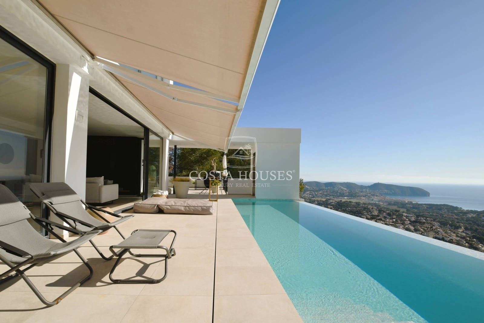 4 Zimmer Villa zu verkaufen in Moraira mit Pool Garage - 1.995.000 € (Ref: 8913189)