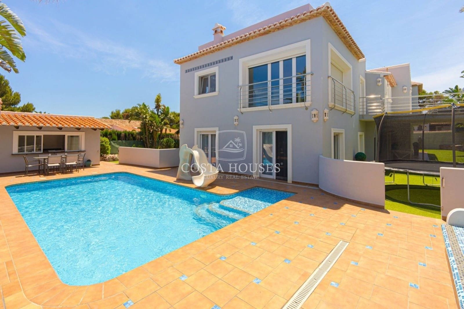6 sovrum Villa till salu i Javea / Xabia med pool garage - 950 000 € (Ref: 8915500)
