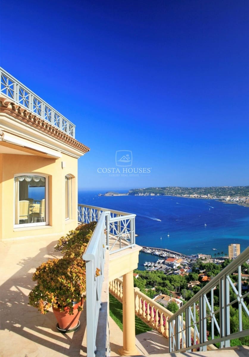 7 bedroom Villa for sale in Javea / Xabia with pool garage - € 3,600,000 (Ref: 8932135)