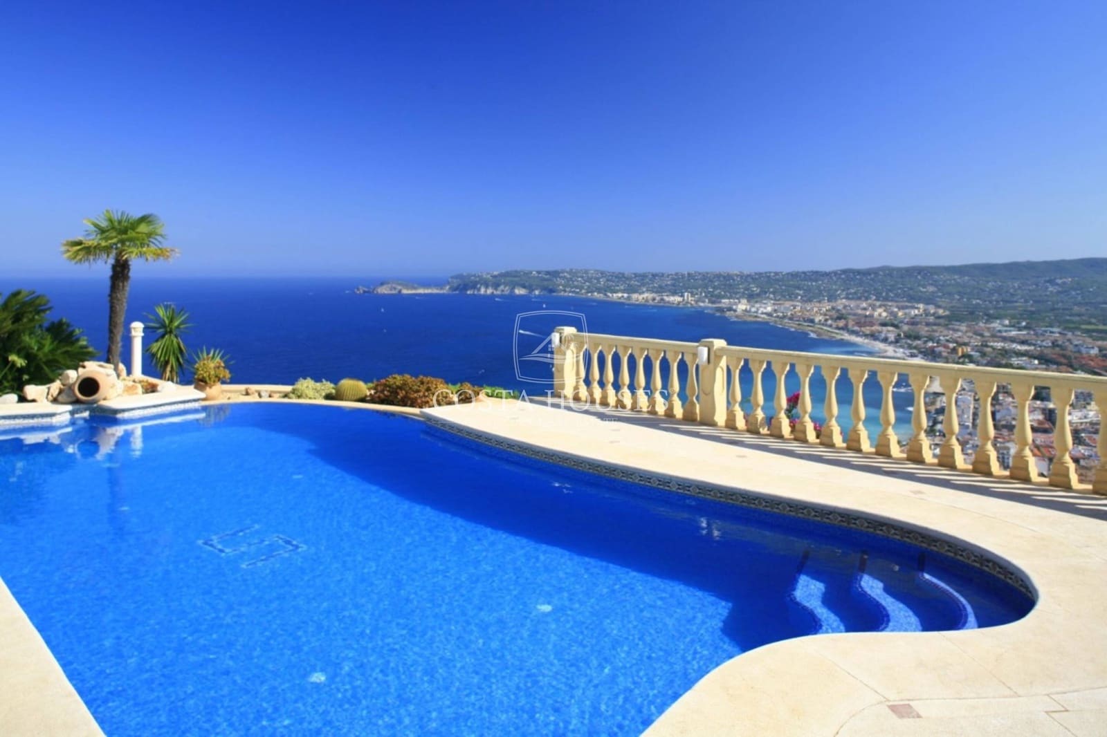 7 bedroom Villa for sale in Javea / Xabia with pool garage - € 3,600,000 (Ref: 8932135)